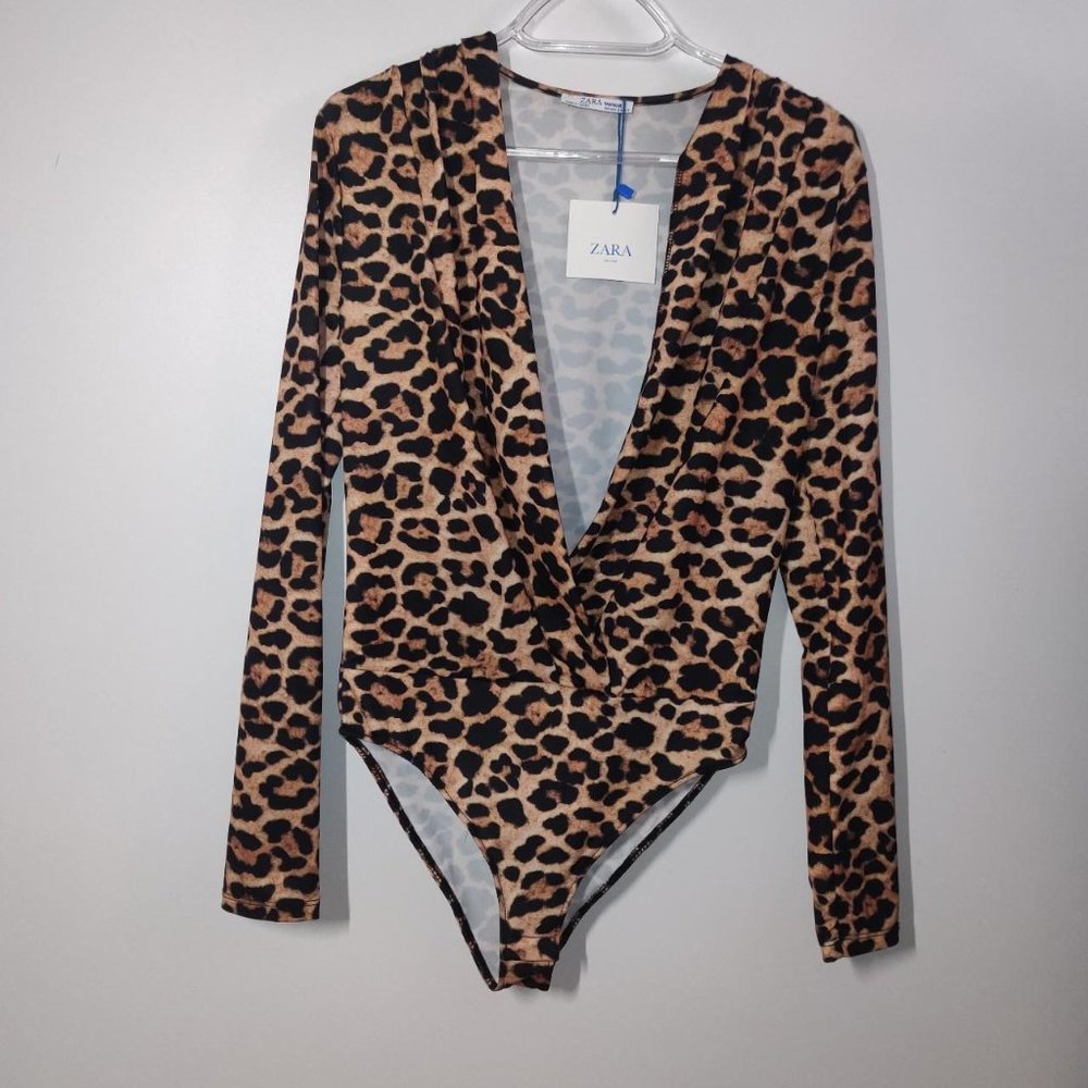 Zara Leopard Print Long Sleeve Bodysuit 🖤